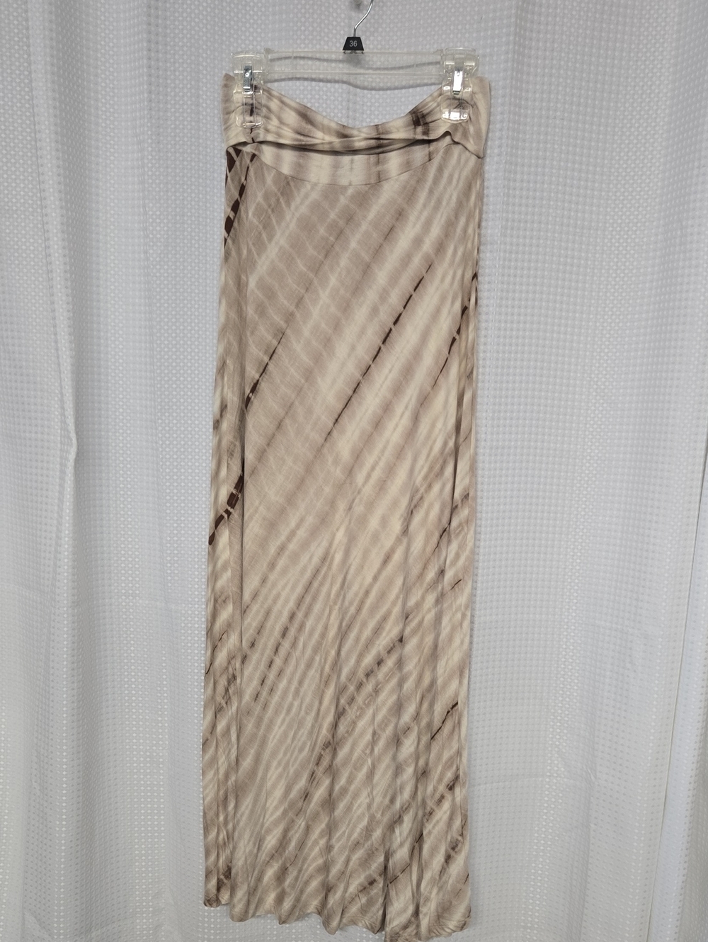 Cozy Casual Cream Marble-Print Maxi Skirt. Stretchy